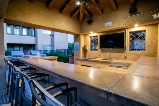 Apartments on Kolb with Outdoor Kitchen