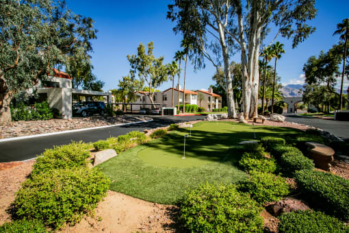 Putting Green at Best Tucson Apartments for Rent