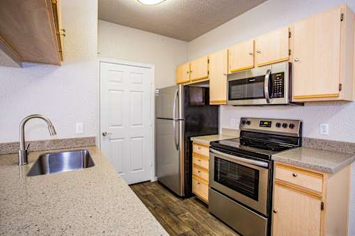 Spacious Kitchens with Upgraded Appliances  at Apartments Near Arrowhead Mall