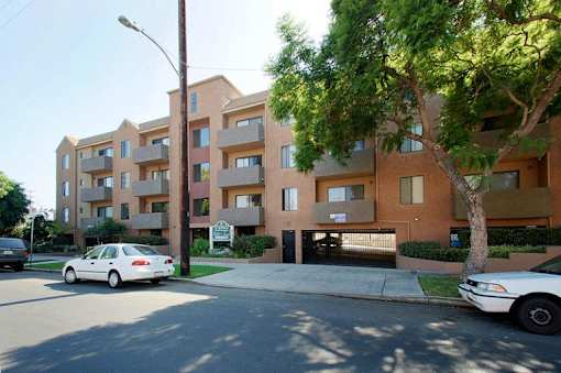 Reserved Parking at 3745 Glendon Avenue, Los Angeles