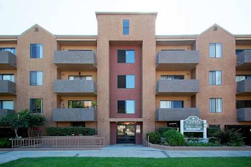 Elegant Exterior View Of Property at 3745 Glendon Avenue, California, 90034