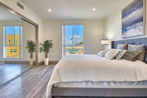 Luxury Master Bedroom at 4847 Oakwood Ave. Los Angeles, CA