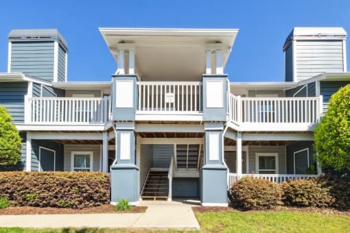 Property Exterior at Palmetto Place Apartments, Taylors, 29687