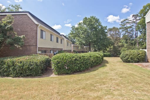 Bushes at Lakecrest Apartments, PRG Real Estate Management, South Carolina