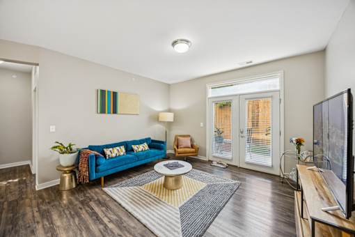 Living Room With TV at AMP Apartments, Kentucky, 40206