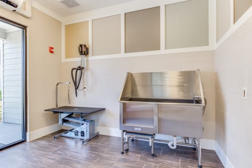 Pet Wash Center at The Loree, Florida, 32256