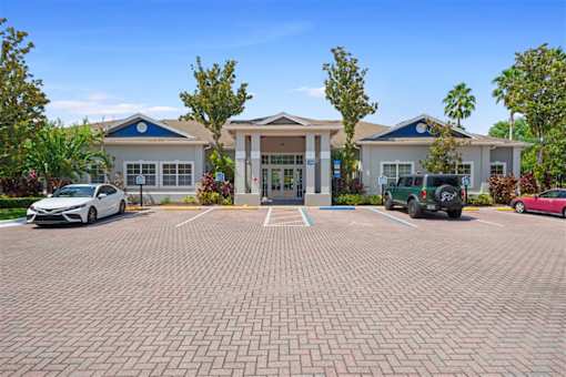 Citrus Tower Apartments in Clermont, FL
