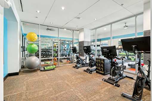 Fully Equipped Fitness Room Rialto Apartments, San Antonio