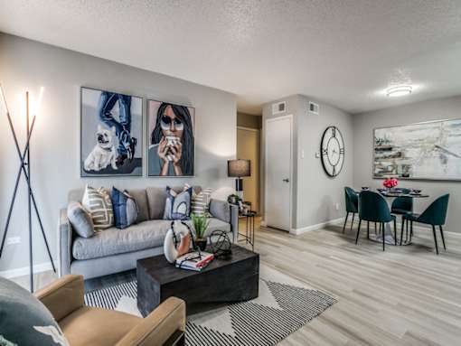 Spacious living room in a one-bedroom apartment at The Melville Apartments in Dallas