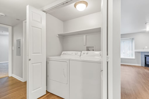 Full-size In-Home Washer and Dryer at The Buttes Apartments, Loveland, CO