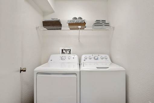 Our In-Unit Washer and Dryer at Horizon East Apartments