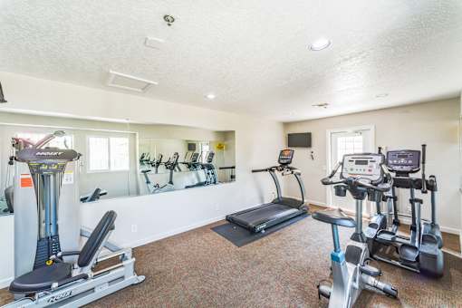 The Community Fitness Center at Meadow Creek Apartments in San Marcos, CA