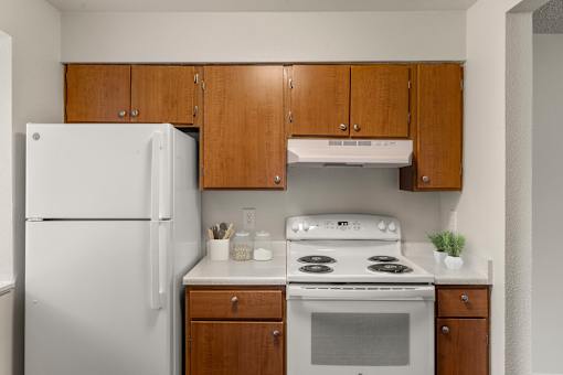 A Classic, fully equipped Kitchen at Horizon East Apartments