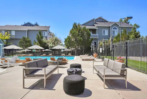The Pool at Horizon East Apartments.