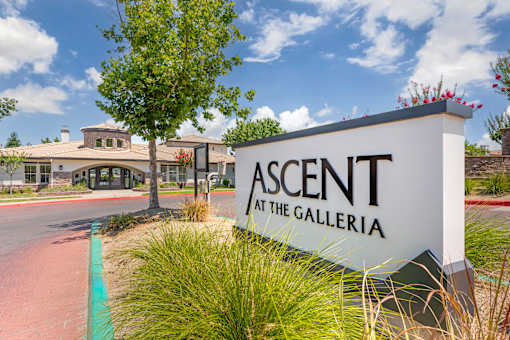 Welcome to Ascent at the Galleria — your new home for modern living, comfort, and community in the heart of Roseville. Experience the perfect blend of style and convenience today!