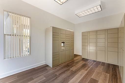Ascent at the Galleria offers secure parcel lockers, providing residents a safe and convenient way to receive and pick up packages anytime.