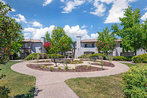 Ascent at the Galleria features beautifully maintained landscaping and plenty of seating areas throughout the community, making it easy to stroll, relax, and enjoy your surroundings every day.