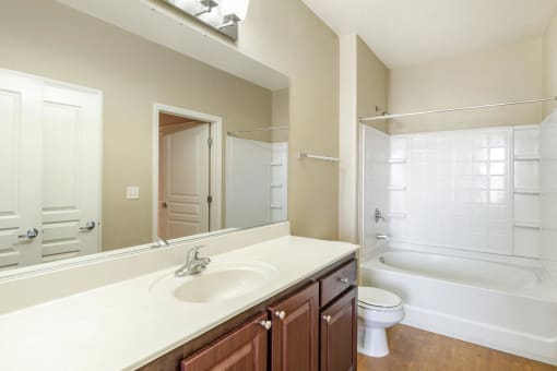 Bathroom With Bathtub  at Sonata Apartment Homes, Las Vegas, 89030
