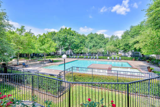 Greyson's Gate Apartments in North Dallas, TX offers its residents a sparkling resort-style pool.