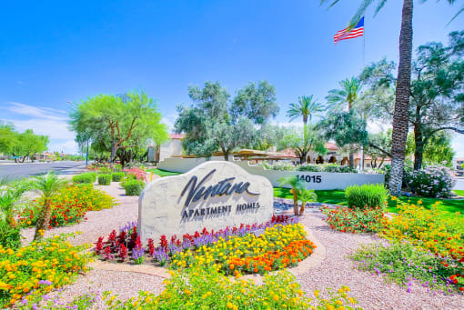 Lush mature landscaping at Ventana Apartment Homes in Central Scottsdale, AZ, For Rent. Now leasing 1 and 2 bedroom apartments.