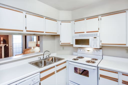 Riverside Park Apartments Tulsa For Lease Beautiful Kitchen