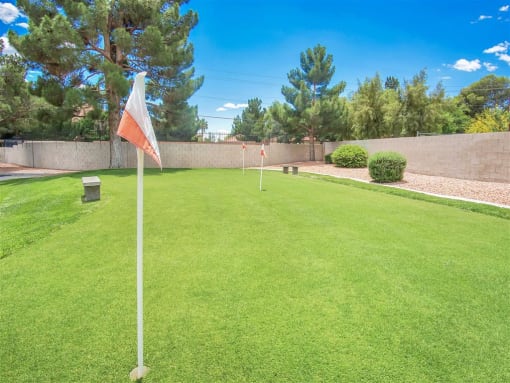 Putting green of Country Club at Valley View Senior Apartments in Las Vegas, NV, For Rent. Now leasing 1 and 2 bedroom apartments.