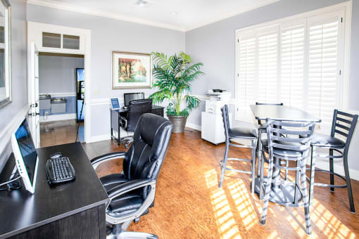 Sonoma Grande Apartments Coworking Space Home Office