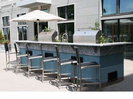 Barbecue And Grilling Station at Link Apartments® Canvas, Atlanta, GA