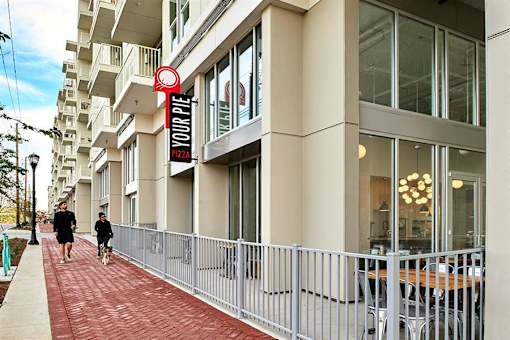 Onsite Retail at Link Apartments® Canvas, Atlanta, GA, 30312