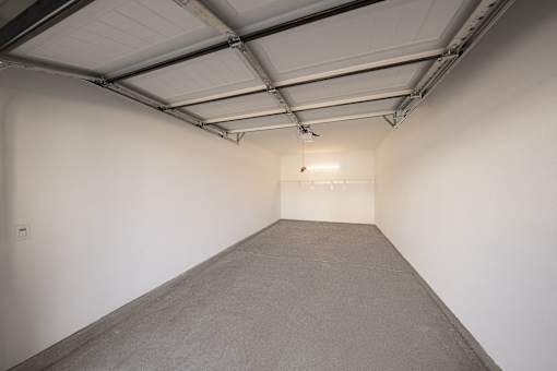 spacious garage