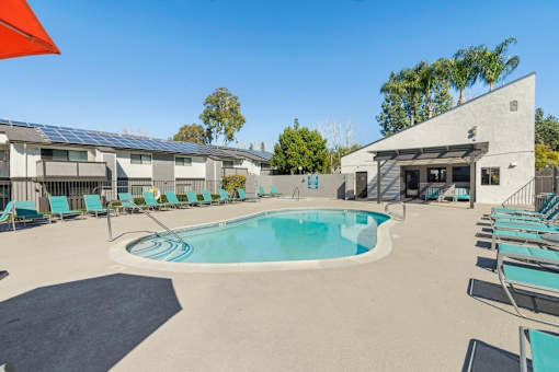 Sparkling Pool at The District Apartment Homes