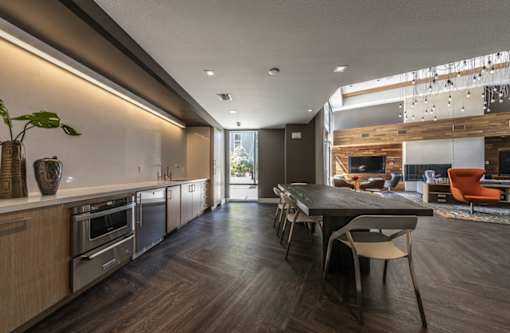 resident social lounge and kitchen at Capitol650