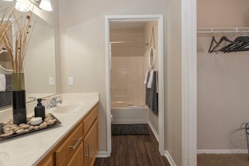 Bathroom With Bathtub at Atwood Apartments, California, 95610