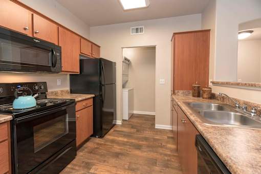 Kitchen Appliances at Sterling Village Apartment Homes, Vallejo