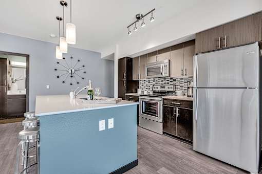 Kitchen layout at Vue 22
