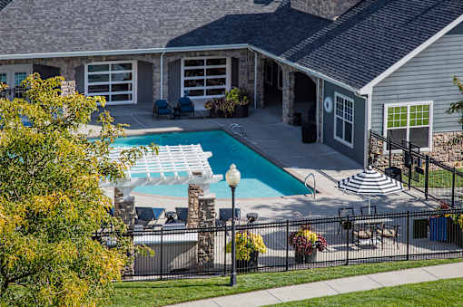 Areal View of Pool at Stone Cliff Apartments