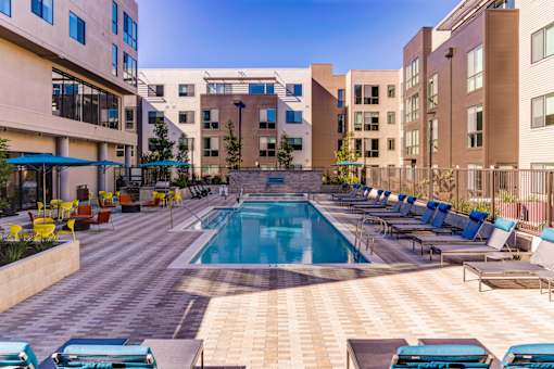 resort style pool at Novo Apartments