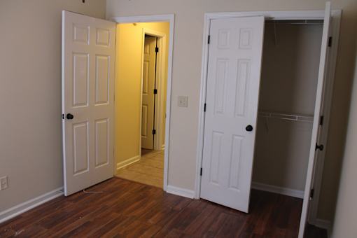 Glenn Oaks - 2 Bedroom