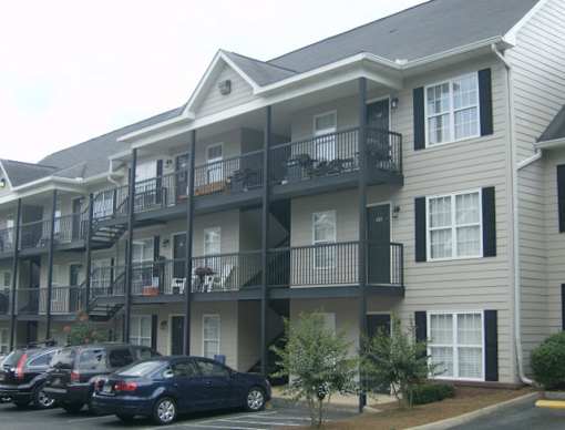 Varsity - 2 Bedroom - Renovated