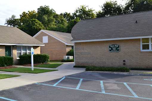 Dignity Village - Exterior