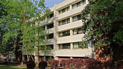 Croft House Elderly Apartments in Aiken, SC - Exterior
