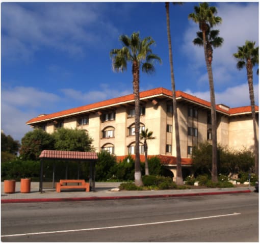 Street view of Casa De Los Amigos