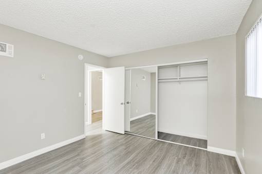 Room with White Closet at La Fayette Marquis, Los Angeles