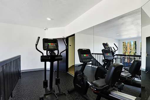 Cardio Machines at Oxnard Plaza, North Hollywood, CA