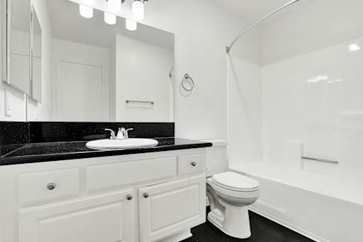 Bathroom With Bathtub at Elmwood Gardens, Burbank