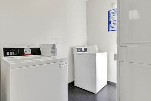 Laundry Room at Barton Apartments, Los Angeles, 90038