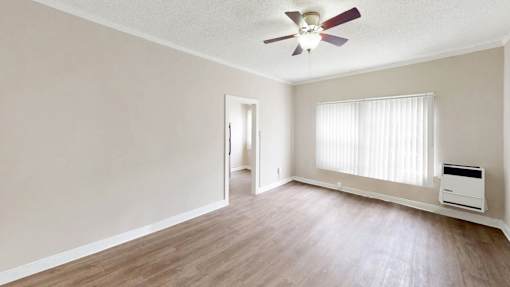 Room with Ceiling Fan at Hobart Apartments, Los Angeles, CA