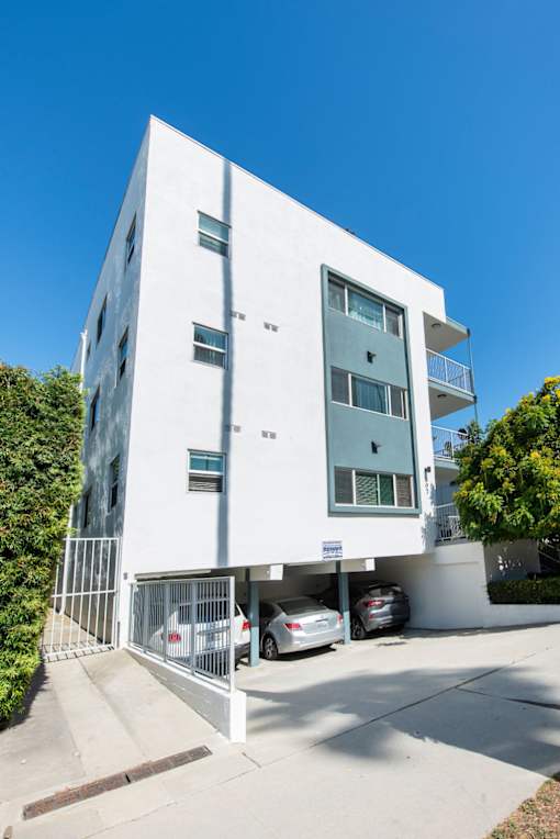 807 4th Street, Building Exterior