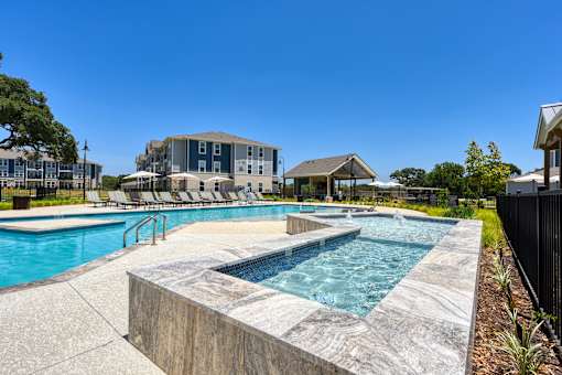 Hot Tub And Pool at Estraya Boerne, Boerne, TX, 78006