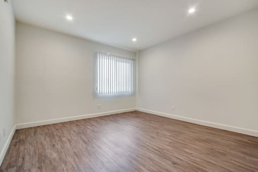 Bedroom With Vinyl Plank Floors